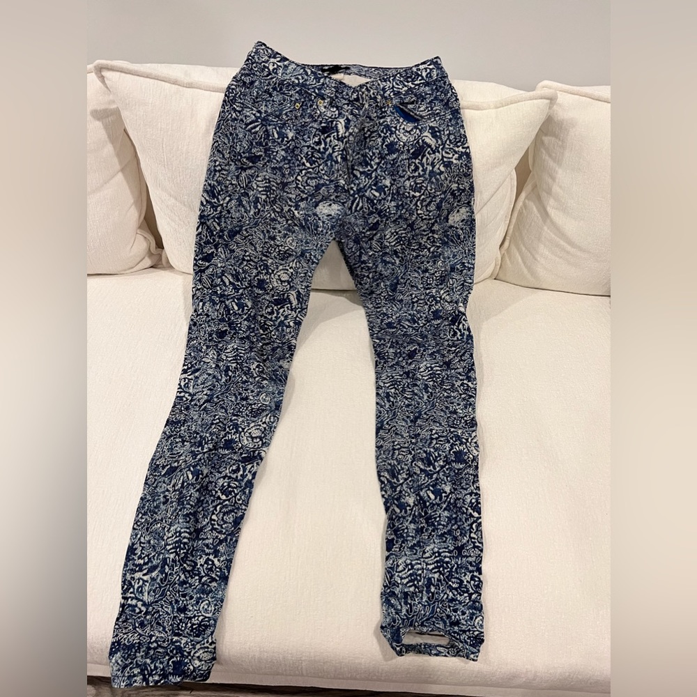 Blue printed jeans